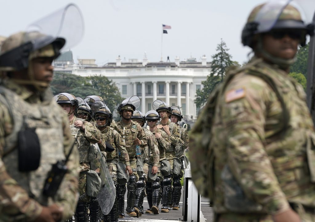 Σύγκρουση αμερικανικού Πενταγώνου με FBI για το «φακέλωμα» των Εθνοφρουρών