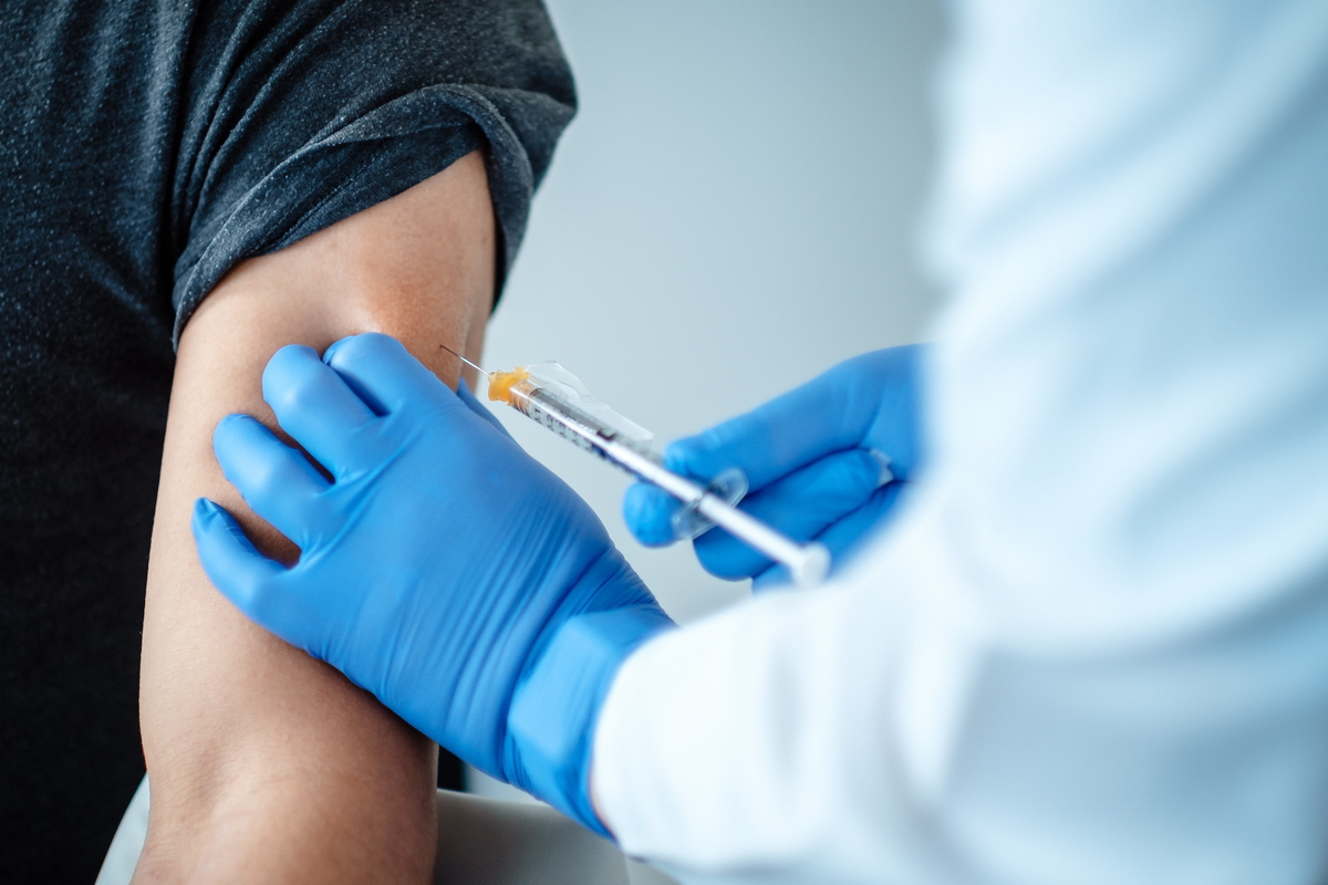 Κορωνοϊός: Πάνω 40 εκατ. δόσεις εμβολίων έχουν χορηγηθεί παγκοσμίως – Η κατανομή ανά χώρα