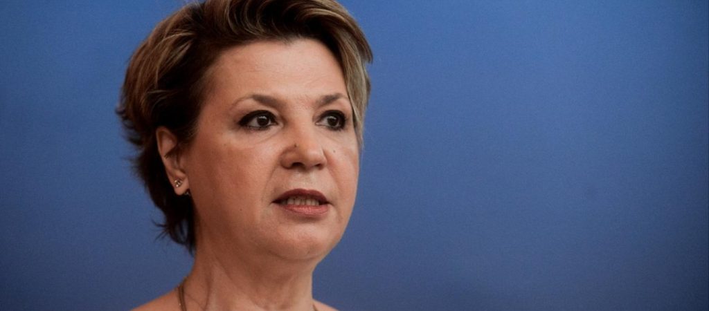 Ο.Γεροβασίλη: «H κυβέρνηση “ξηλώνει” το πλέγμα με τις δημοκρατικές κατακτήσεις και κάθε δημόσιο αγαθό»