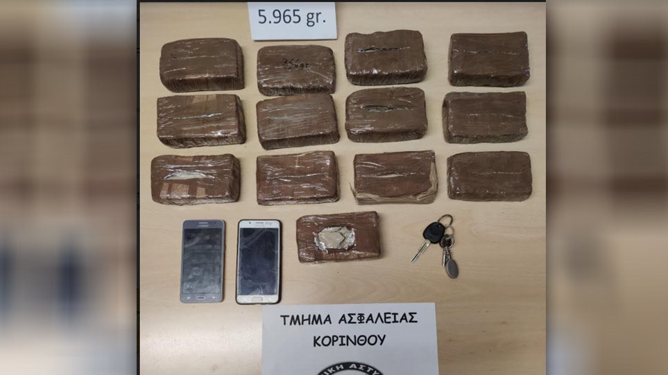 Κόρινθος: Δύο άνδρες έκρυβαν 6 κιλά ηρωίνης στα πίσω καθίσματα του οχήματος τους
