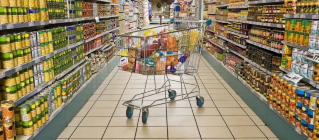 Σούπερ μάρκετ: Ποια προϊόντα επιστρέφουν στα ράφια μετά το άνοιγμα του λιανεμπορίου
