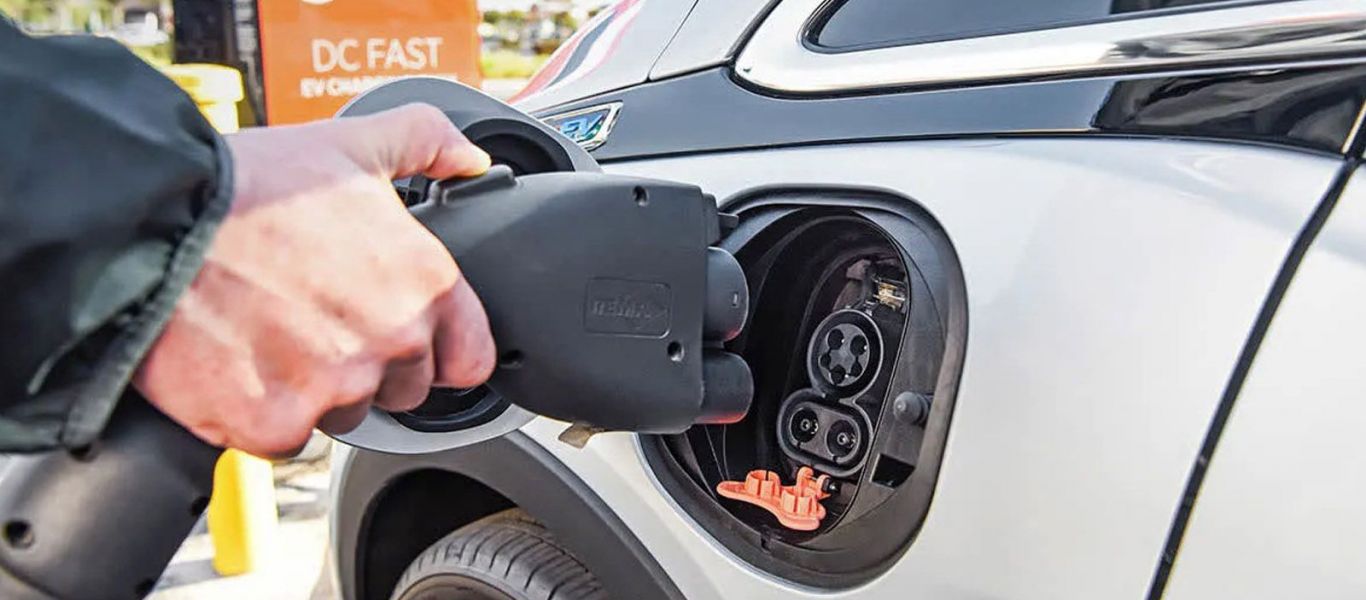 «Κινούμαι Ηλεκτρικά»: Έρχονται νέες αλλαγές στο πρόγραμμα επιδότησης – Δείτε ποιες είναι