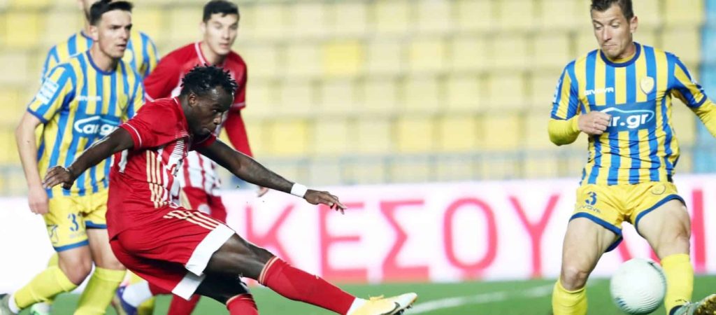 Κύπελλο Ελλάδας: Με τα δύο πόδια στην επόμενη φάση ο Ολυμπιακός – Πέρασε με 3-0 από την έδρα του Παναιτωλικού