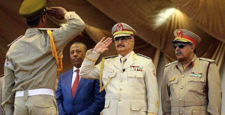Χ.Χάφταρ: «Όσοι παραβιάζουν τον εναέριο χώρο της Λιβύης θα καταρρίπτονται»