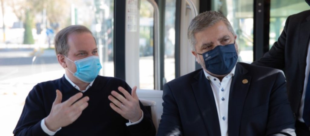 Κ.Καραμανλής: «Συνεχίζουμε τις προσπάθειες για βελτίωση των μεταφορών» – Οι 11 νέες στάσεις του Τραμ