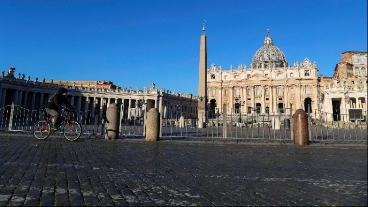 Βατικανό: Καταδικάστηκε για υπεξαίρεση και ξέπλυμα χρήματος ο πρώην διοικητής της τράπεζας