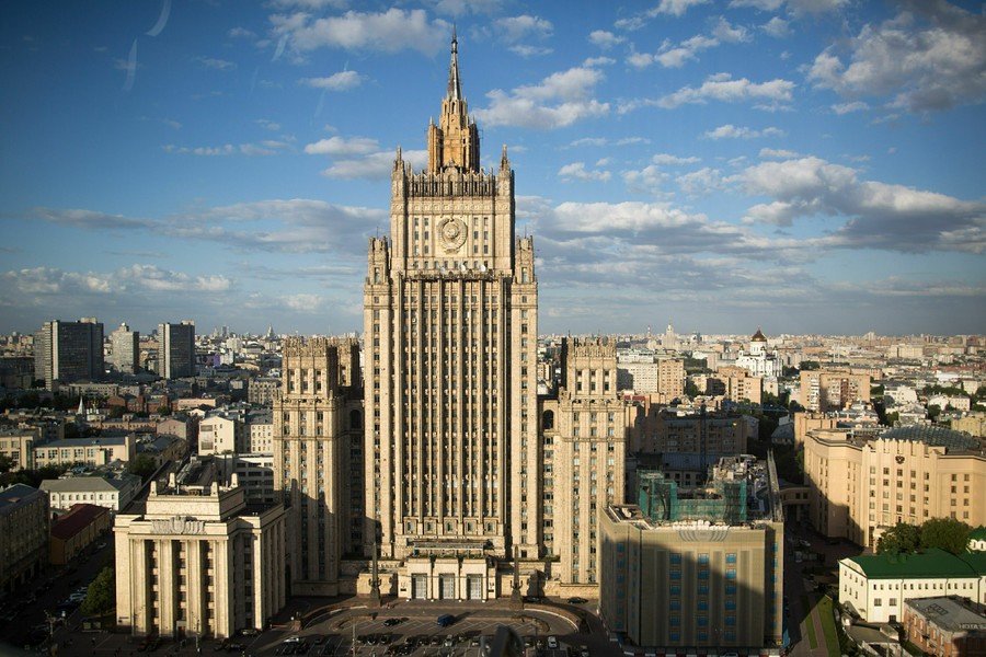 Μόσχα κατά αμερικανικής πρεσβείας: Να μην παρεμβαίνετε στα εσωτερικά ζητήματα της Ρωσίας