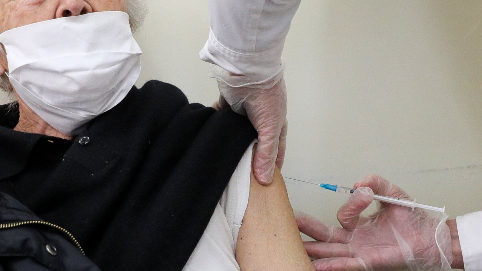 Εμβολιασμοί: Από σήμερα τα ραντεβού για τις ηλικίες 80-84 – Αναλυτικά η διαδικασία που πρέπει να ακολουθήσετε