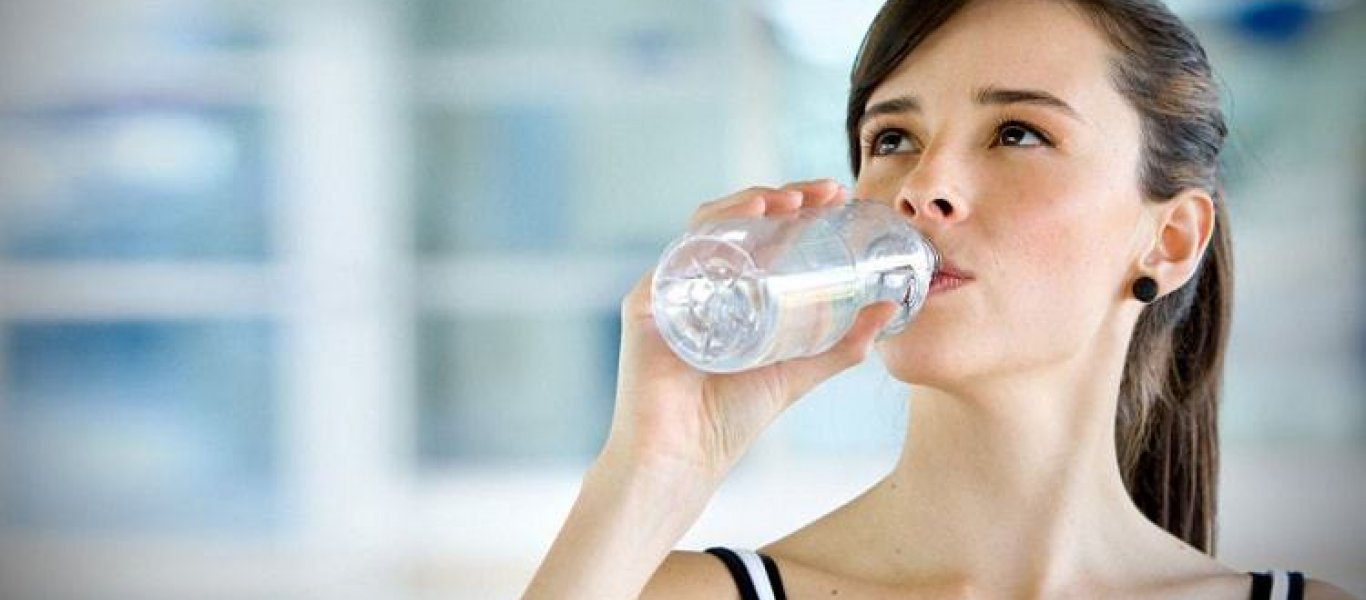 Τα 6 πράγματα που θα σου συμβούν αν δεν πίνεις αρκετό νερό