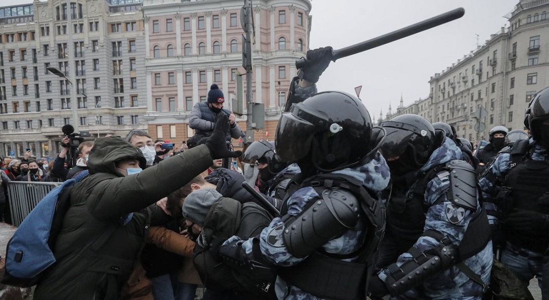 ΕΕ κατά Ρωσίας: Την κατηγορεί για «δυσανάλογη χρήση βίας» εναντίον των διαδηλωτών