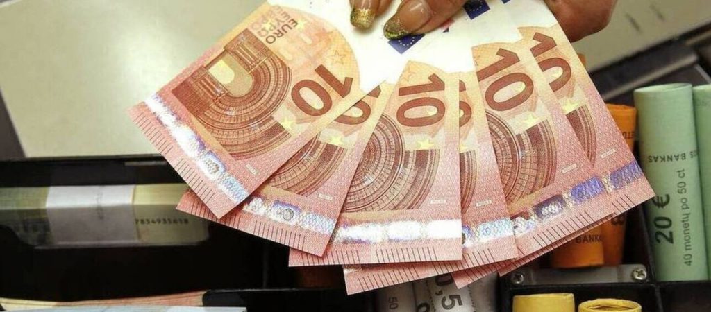 Συντάξεις: Έρχονται αναδρομικά & αυξήσεις 75% – Ποιοι είναι οι «τυχεροί» που θα τα λάβουν