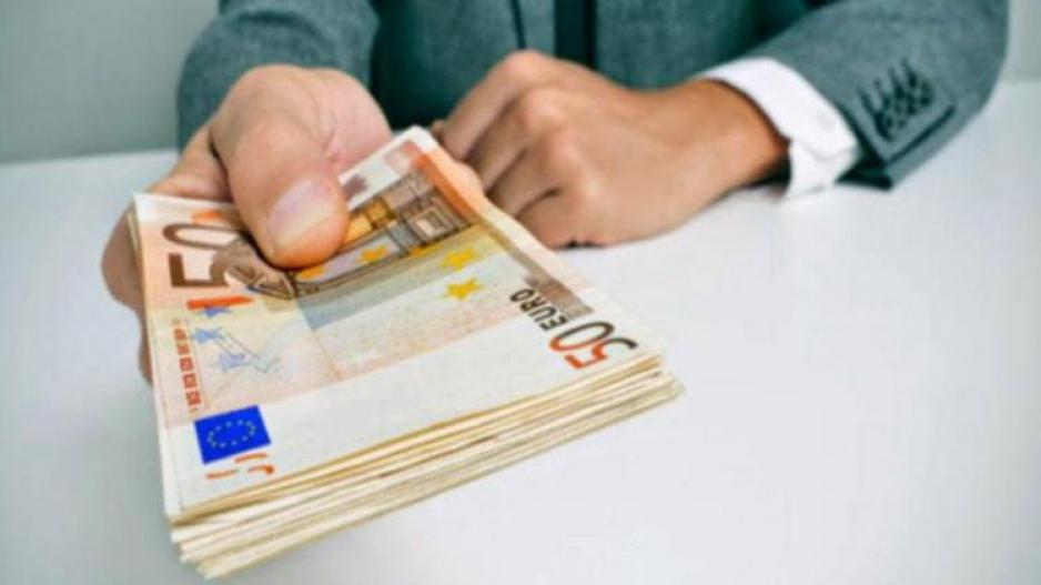 Κλήσεις σε απολογία για τα δάνεια των ΝΔ και ΠΑΣΟΚ