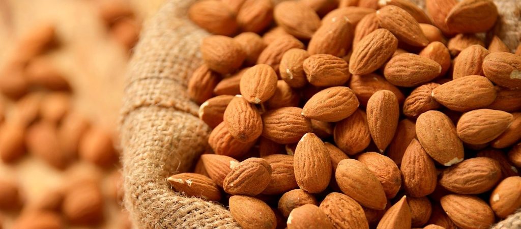 Αμύγδαλο: «Φροντίζει» την καρδιά και όχι μόνο