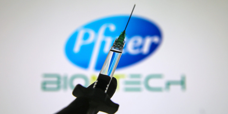 Ουρουγουάη: Συμφωνίες με Pfizer και Sinovac για την αγορά 3,5 εκατ. δόσεων εμβολίων για κορωνοϊό