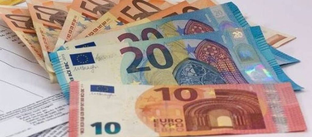 Έρχονται επιστροφές φόρων «μαμούθ» για εκατοντάδες χιλιάδες μισθωτούς – Τα ποσά που θα λάβετε (πίνακας)