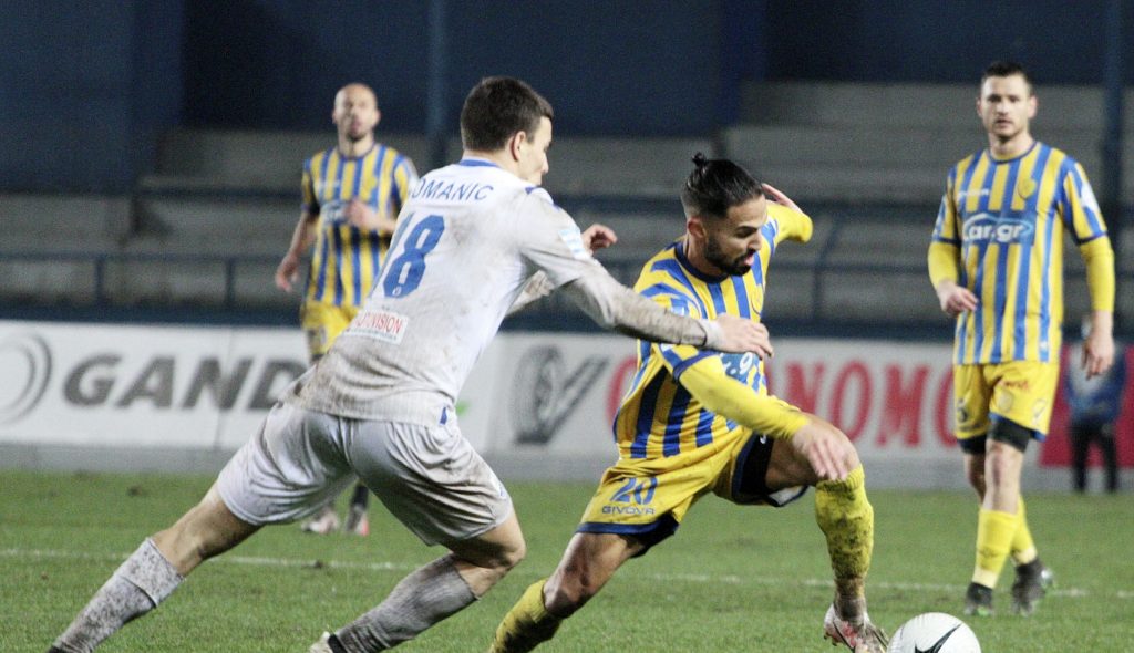 Παναιτωλικός-Λαμία 0-0: Φεστιβάλ δοκαριών στο Αγρίνιο