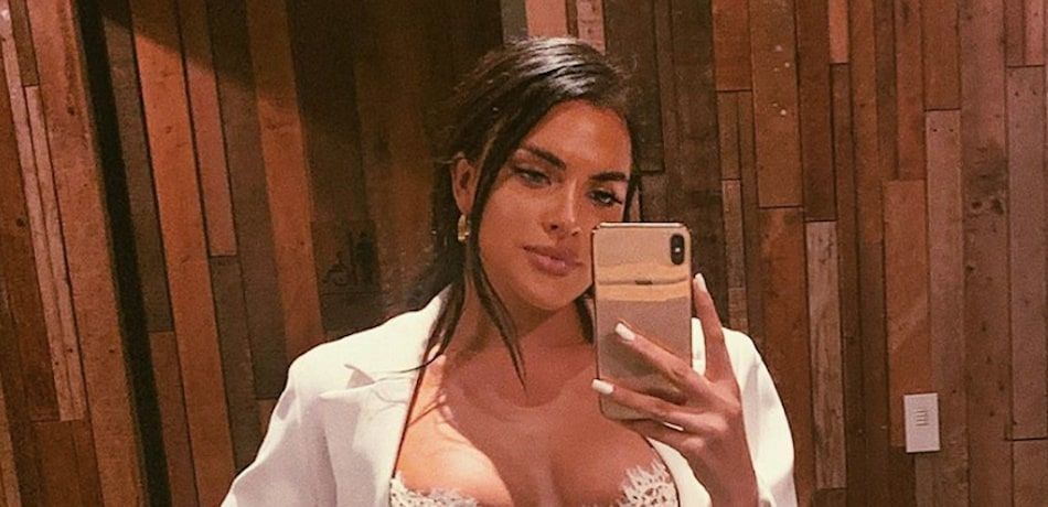 Kelsie Smeby: Το μοντέλο που μαγνητίζει τα βλέμματα με τις «καυτές» καμπύλες της (φωτο)