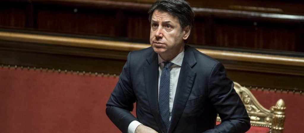 Ιταλία: Την παραίτησή του υπέβαλε ο Τζουζέπε Κόντε