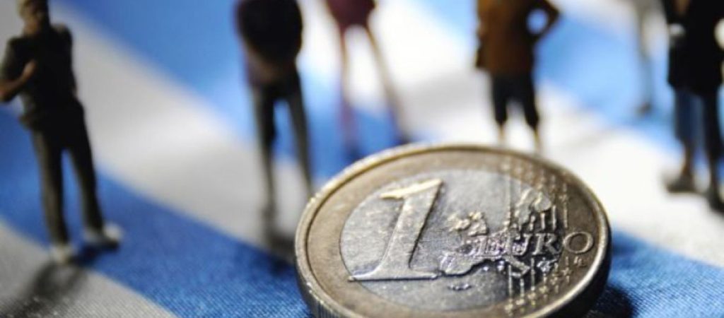 Σε έκδοση 10ετούς κρατικού ομολόγου προχωρά η Ελλάδα