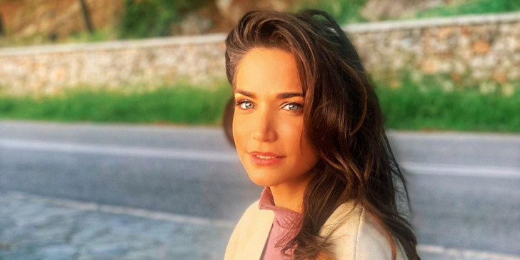 Κατερίνα Γερονικολού: Kαταγγέλλει και αυτή τον Γ.Κιμούλη για εργασιακό εκφοβισμό – «Με φόβισες με τρόμαξες ως εδώ!»