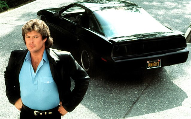 Michael Knight: Ο θρυλικός KITT του πουλήθηκε έναντι 300.000 δολαρίων (φωτό)