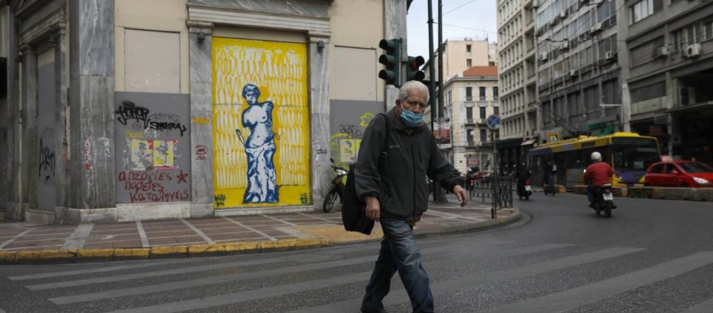 Πάλι στους πολίτες τα «ρίχνουν» οι «ειδικοί»: «Τον Μάρτιο πιθανώς να χρειαστούν σκληρά μέτρα»!