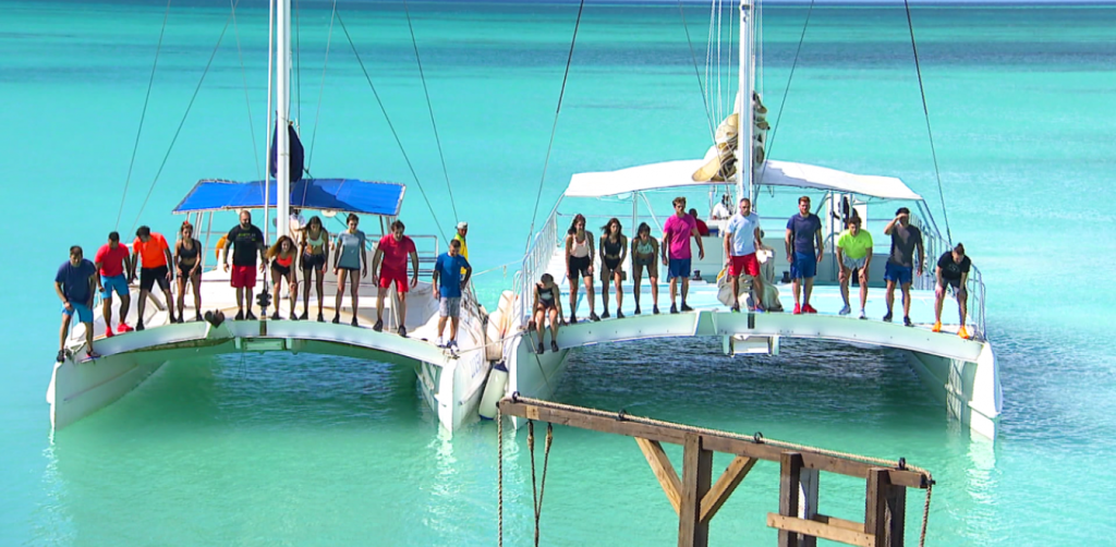 Survivor: Ο τραγουδιστής από το J2US που… εισβάλλει στο ριάλιτι επιβίωσης (φώτο-βίντεο)