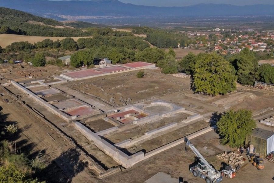 Σαν σήμερα: Ήρθε στο φως ο «Παρθενώνας της Μακεδονίας»