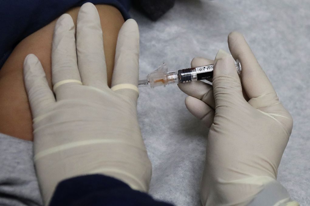 Η Νότια Κορέα θα αρχίσει να εμβολιάζει τον γενικό πληθυσμό το 3ο τρίμηνο του έτους