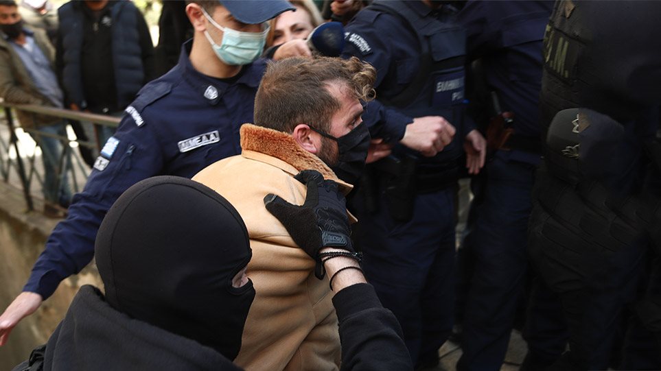 Βιασμός 11χρονης αθλήτριας: «Είμαι ακόμα ερωτευμένος μαζί της» δήλωσε ο προπονητής