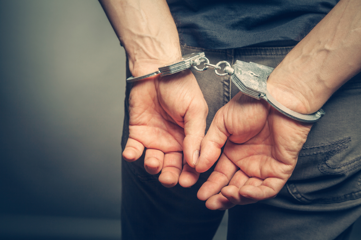 Χανιά: Συνελήφθη αλλοδαπός που έκλεβε αβοκάντο και τα πουλούσε μέσω Facebook