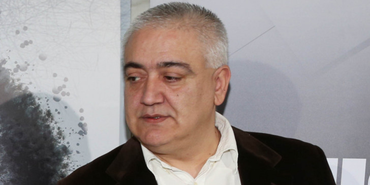 Στις καταγγελίες των τριών ανδρών ηθοποιών απαντά ο Κ.Ζάπας – «Δεν απαγορεύεται να ζητούν γυμνό οι σκηνοθέτες»