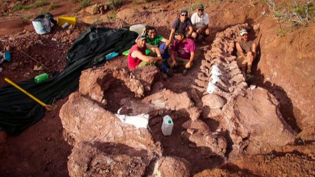 Βρέθηκε το μεγαλύτερο πλάσμα που περπάτησε ποτέ στη Γη (βίντεο)