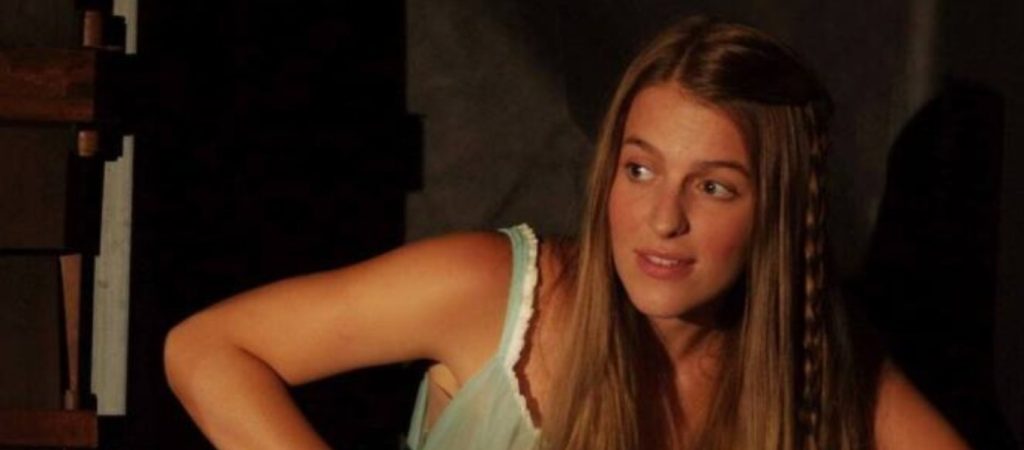 Ν.Ζούρα: «Ο συμπρωταγωνιστής μου με άγγιξε μέσα από την μπλούζα – Σώθηκα από μία κλωτσιά»