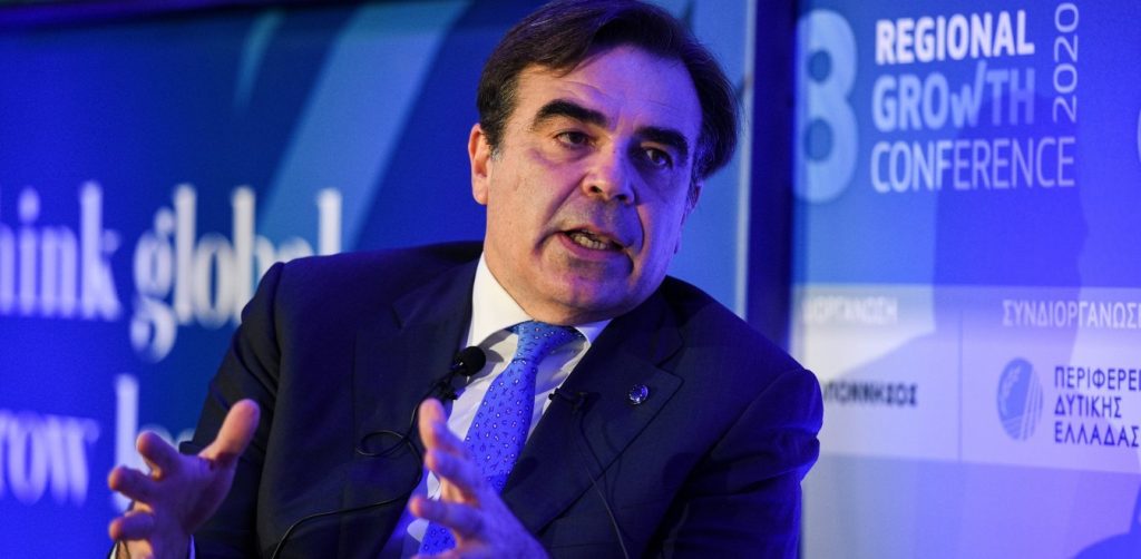 Μ.Σχοινάς: «Κανένας, καμιά εταιρεία δεν μπορεί να εκβιάσει ή να εκφοβίσει την Ευρώπη για τα εμβόλια»