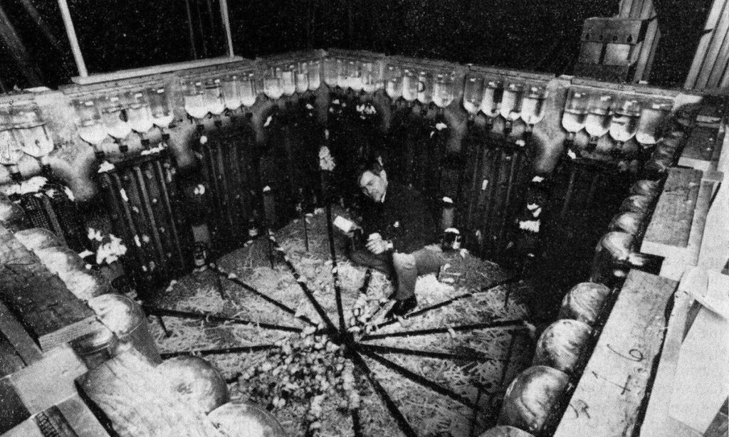 «Σύμπαν 25»: Η ιστορία για ένα από τα πιο τρομακτικά πειράματα της επιστήμης (βίντεο)