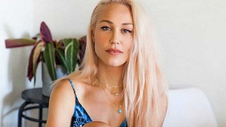 Πηνελόπη Αναστασοπούλου: Τι έγραψε στο διαδίκτυο μετά την δήλωση του ηθοποιού Πέτρου Φιλιππίδη