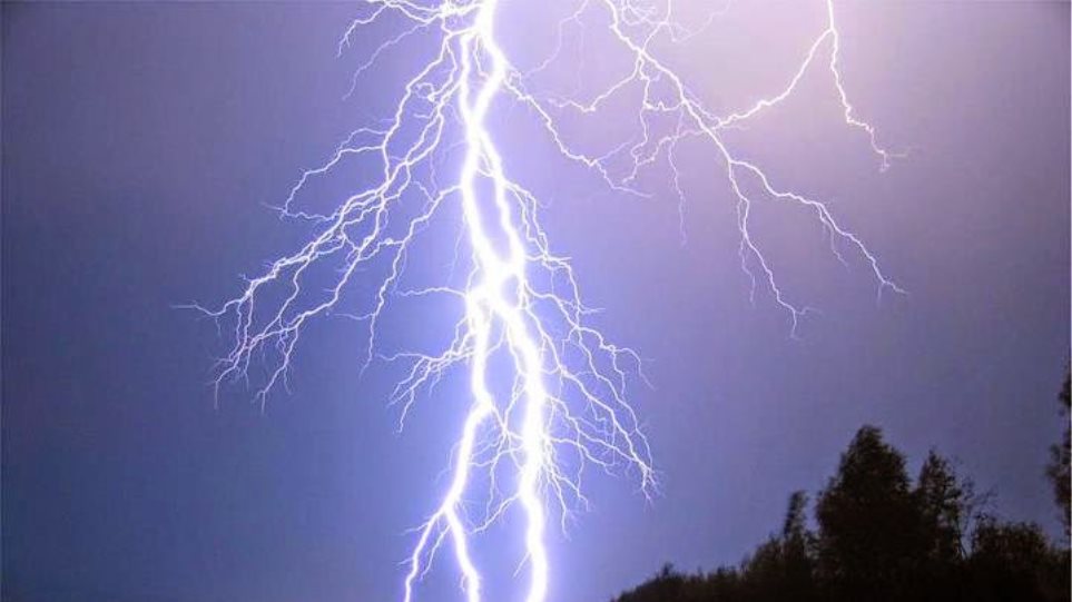 Ρόι Σάλιβαν: Ο άνθρωπος που επέζησε από 7 χτυπήματα κεραυνών και αυτοκτόνησε (βίντεο)