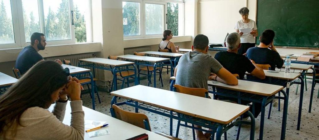 Ν.Καπραβέλος: «Μεγάλος λάθος που άνοιξαν τα σχολεία – Θα το πληρώσουμε ακριβά»