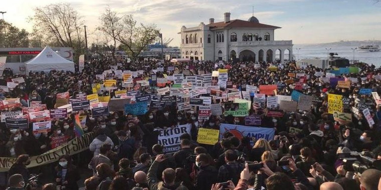 Κωνσταντινούπολη: Συνελήφθησαν 159 φοιτητές που ζητούσαν να παραιτηθεί ο πρύτανης του Πανεπιστημίου (βίντεο)