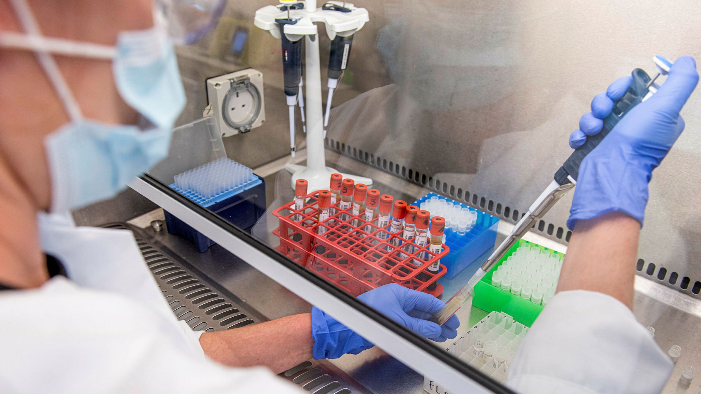 Πρόγραμμα COVAX: Η Κίνα θα δώσει 10 εκατομμύρια δόσεις εμβολίων