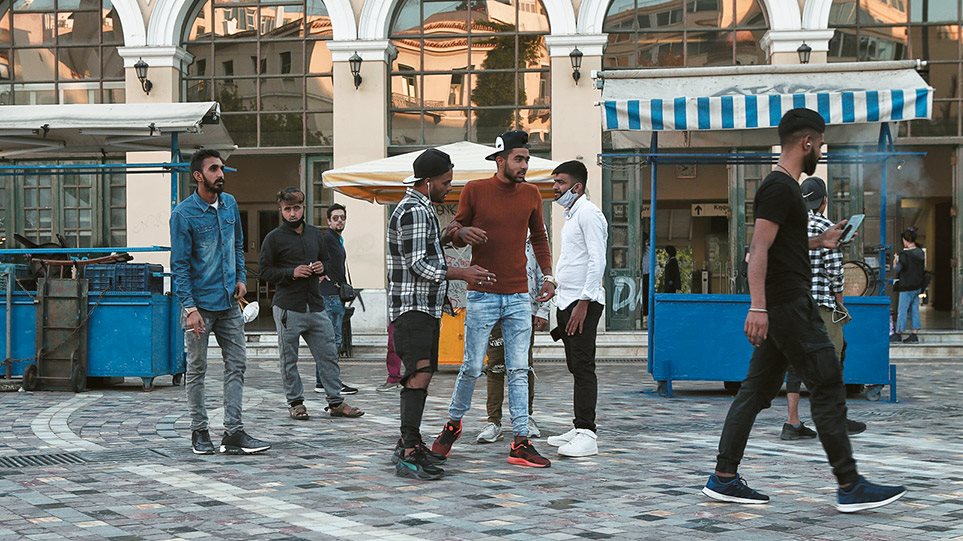 Με τεστ στο κέντρο της Αθήνας προσπαθούν να «δικαιολογήσουν» την επιβολή ολικού lockdown