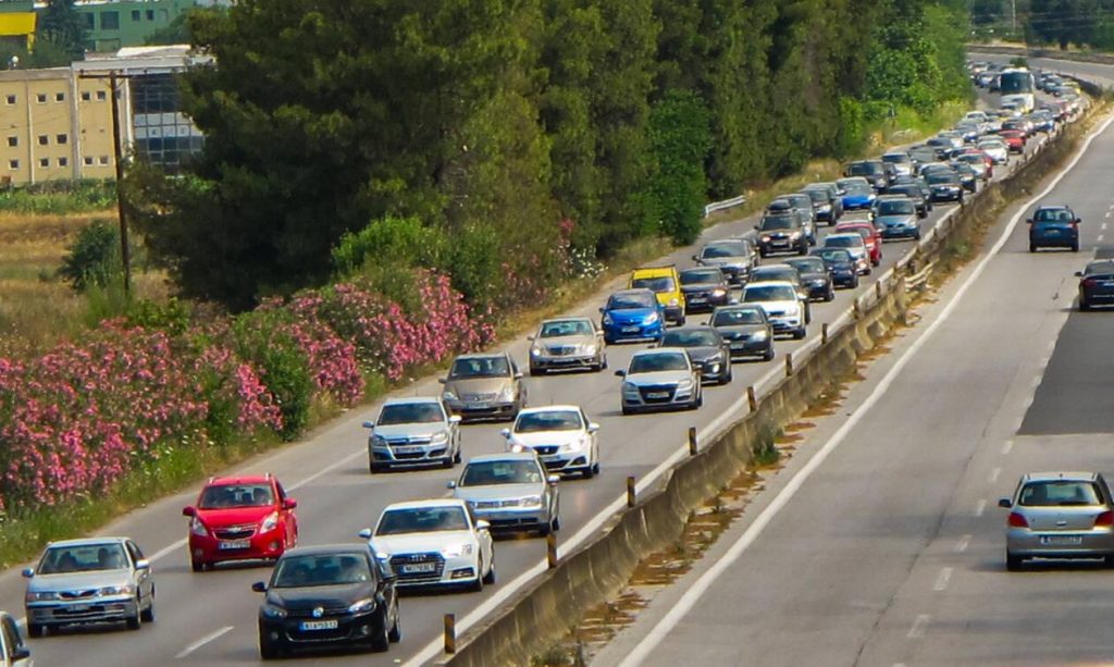 Υπ.Υποδομών & Μεταφορών: Όσα αλλάζουν σε ΚΤΕΟ, σχολές οδηγών, ΚΟΚ, πρόστιμα & εξετάσεις οδήγησης