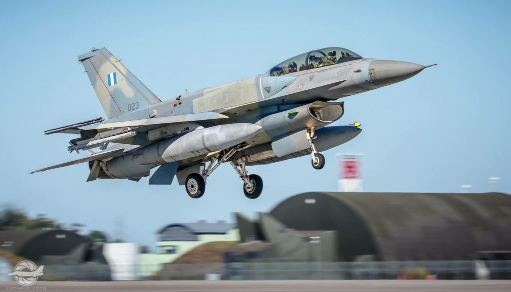 Αναχώρησε το πρώτο αναβαθμισμένο F-16 της ΠΑ στο επίπεδο Viper για τις ΗΠΑ