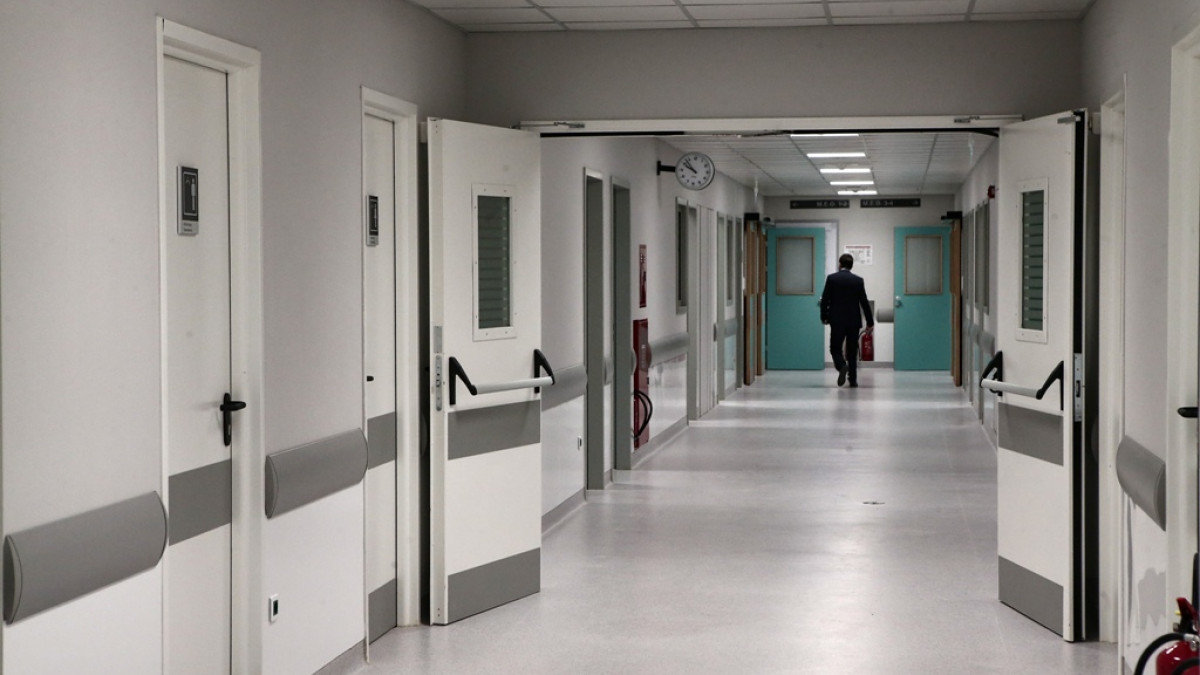 Πάτρα: Η στιγμή που ο 9χρονος Μάριος βγαίνει από τη ΜΕΘ Παίδων του Πανεπιστημιακού Νοσοκομείου (βίντεο)