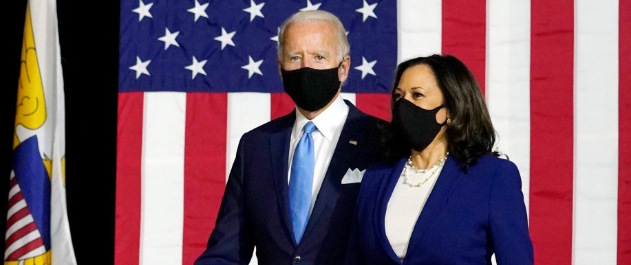 ΗΠΑ: Η προσευχή με χριστιανούς, μουσουλμάνους, λεσβίες ραβίνους και trans ιερείς για μια «πολυφυλετική δημοκρατία»!