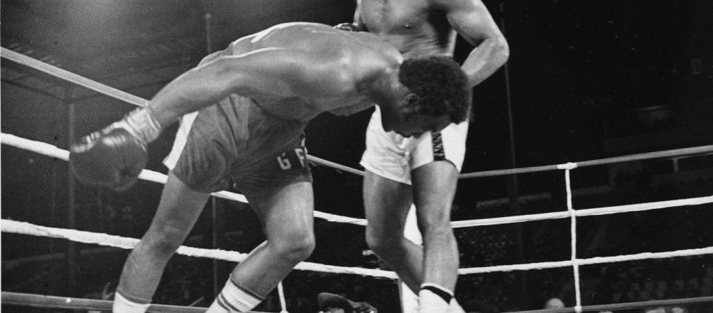 Ο πραγματικός «Αγώνας του Αιώνα»: Όταν ο Μοχάμεντ Αλι έβγαλε νοκ αουτ τη λογική (βίντεο)