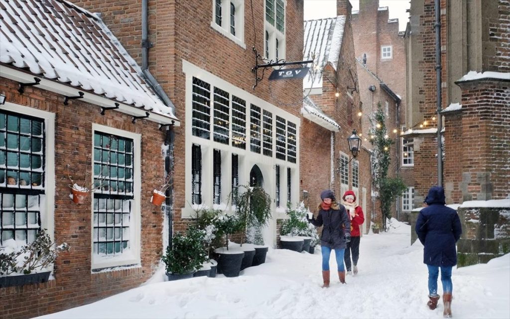 Ολλανδία: Ισχυρή χιονοθύελλα – Η πρώτη τα τελευταία 10 χρόνια