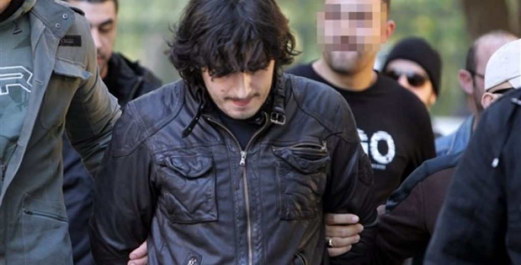 «Τάκης ο Αλβανός»: Ο συνεπιβάτης του Α.Ριζάι – Οι εκτελέσεις συμβολαίων θανάτου