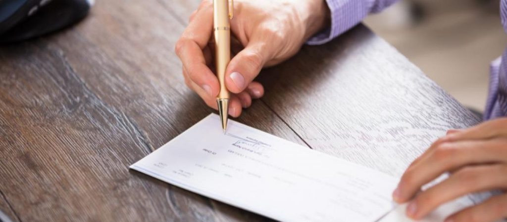 Ενεργοποιείται άμεσα η πλατφόρμα για την αναστολή των επιταγών – Από πότε ισχύει το μέτρο